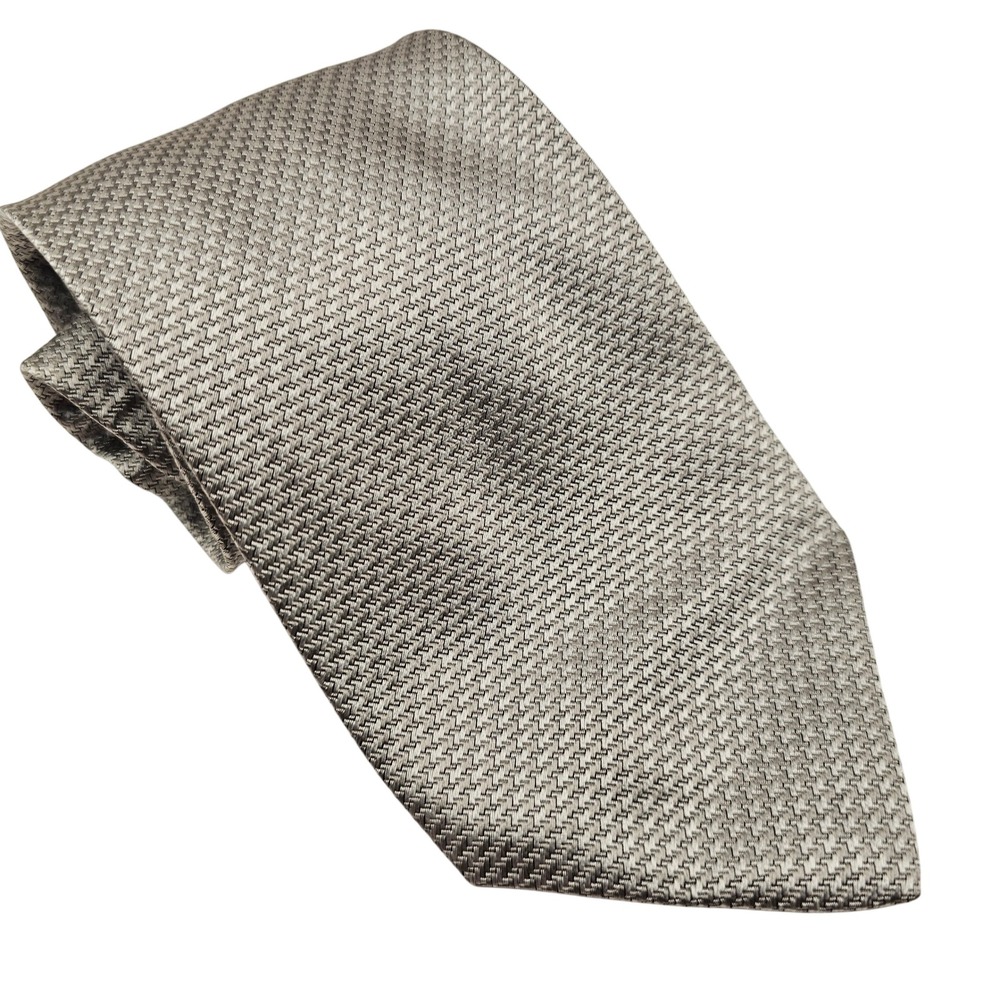Brioni Textured Silk Tie Silver Micro Weave Hand Made in Italy Luxury Designer